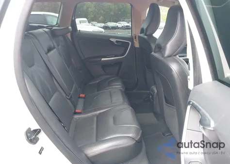 2012 Volvo Xc60 3.2/3.2 Platinum/3.2 Premier/3.2 Premier Plus z USA, uszkodzony, nr VIN YV4940DZ1C2292221